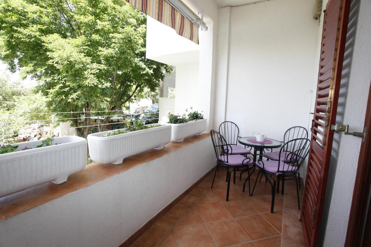 Apartments Rustica Makarska Exterior foto